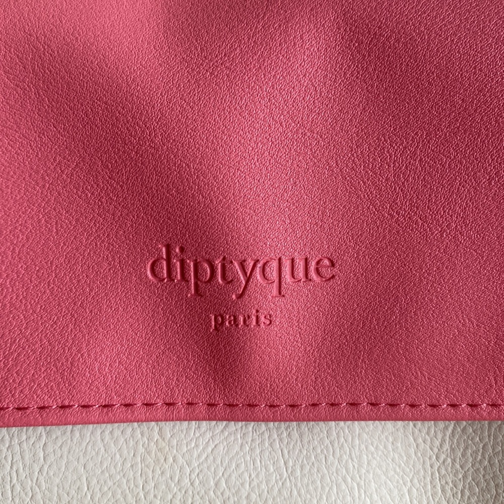 Diptyque Paris Airways Breast Cancer Makeup/Toiletry Bag - Picture 2 of 9